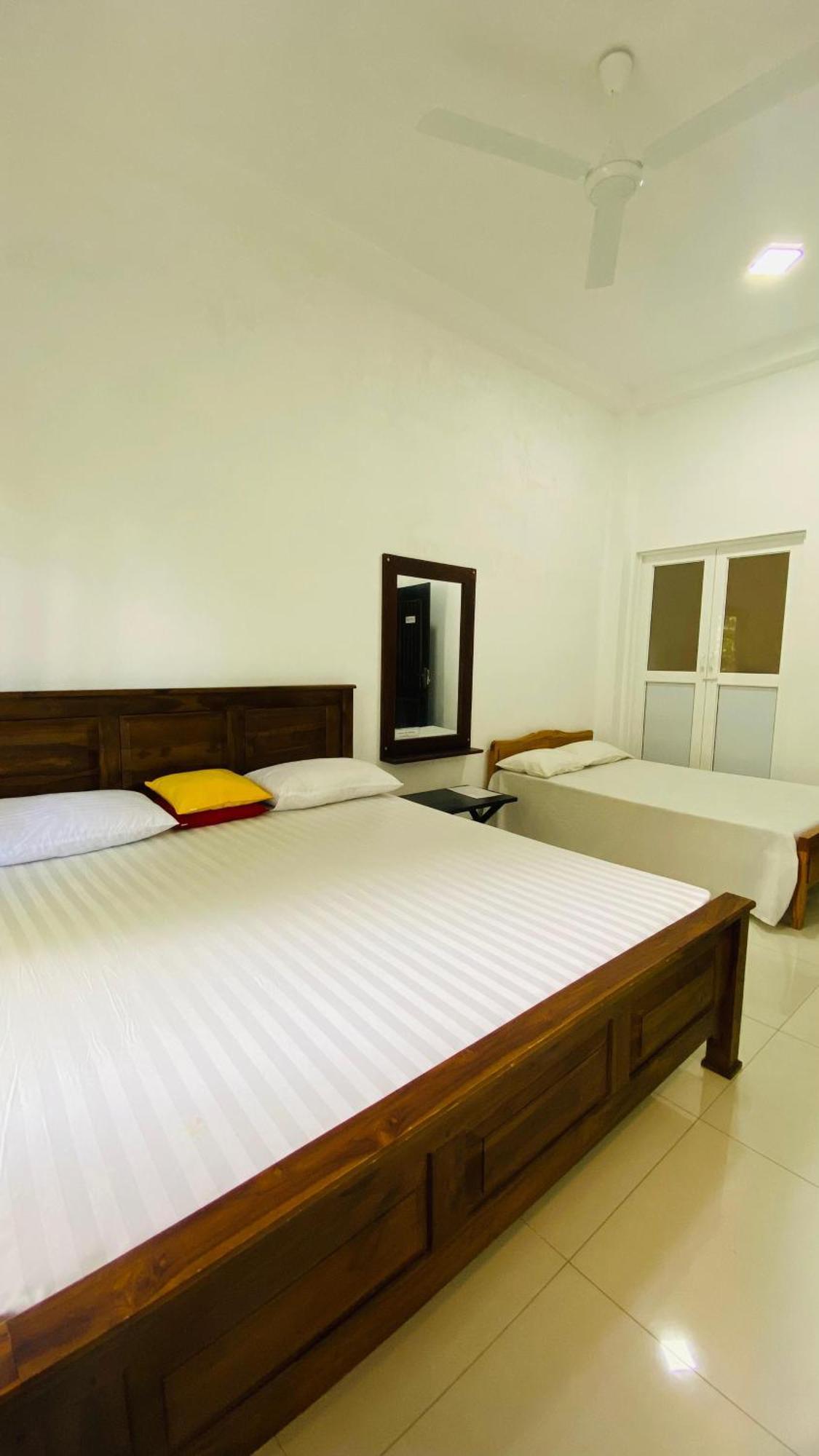 Coco Rooms Galle Exteriör bild